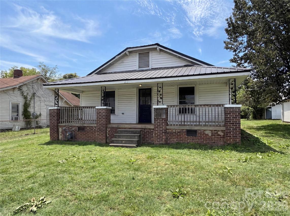 308 School St., Rockwell, NC 28138