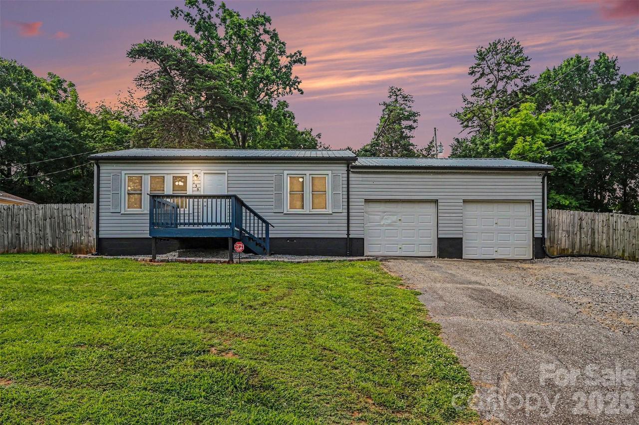 139 Kay Ln., Statesville, NC 28625