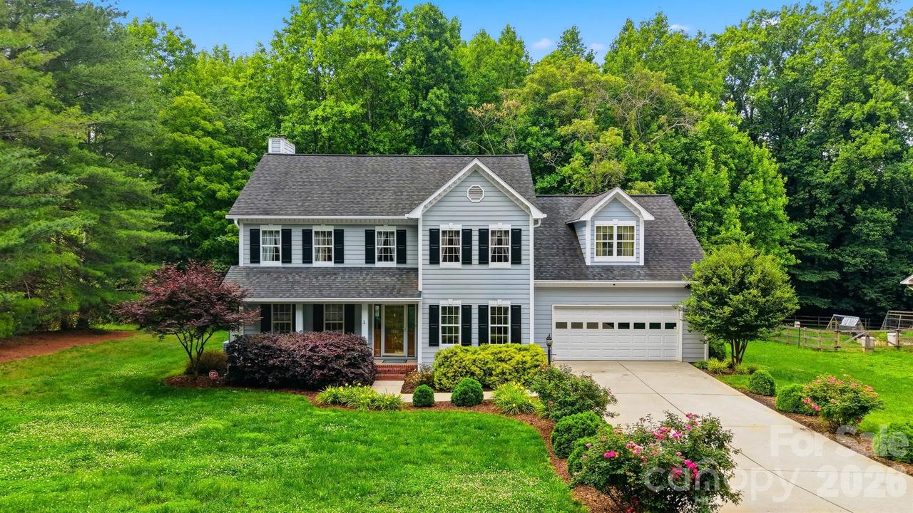 1032 30th Avenue Ln., Hickory, NC 28601