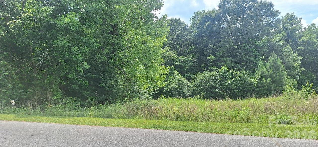 2021 Rocky Creek Ln., Dallas, NC 28034