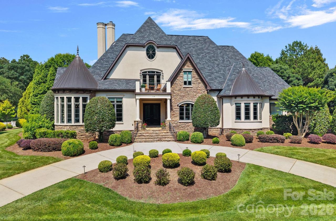 114 Thurstons Way, Mooresville, NC 28117