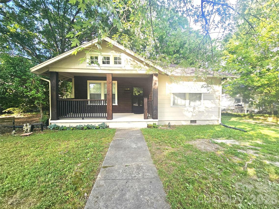 1129 W 5th Ave., Gastonia, NC 28052