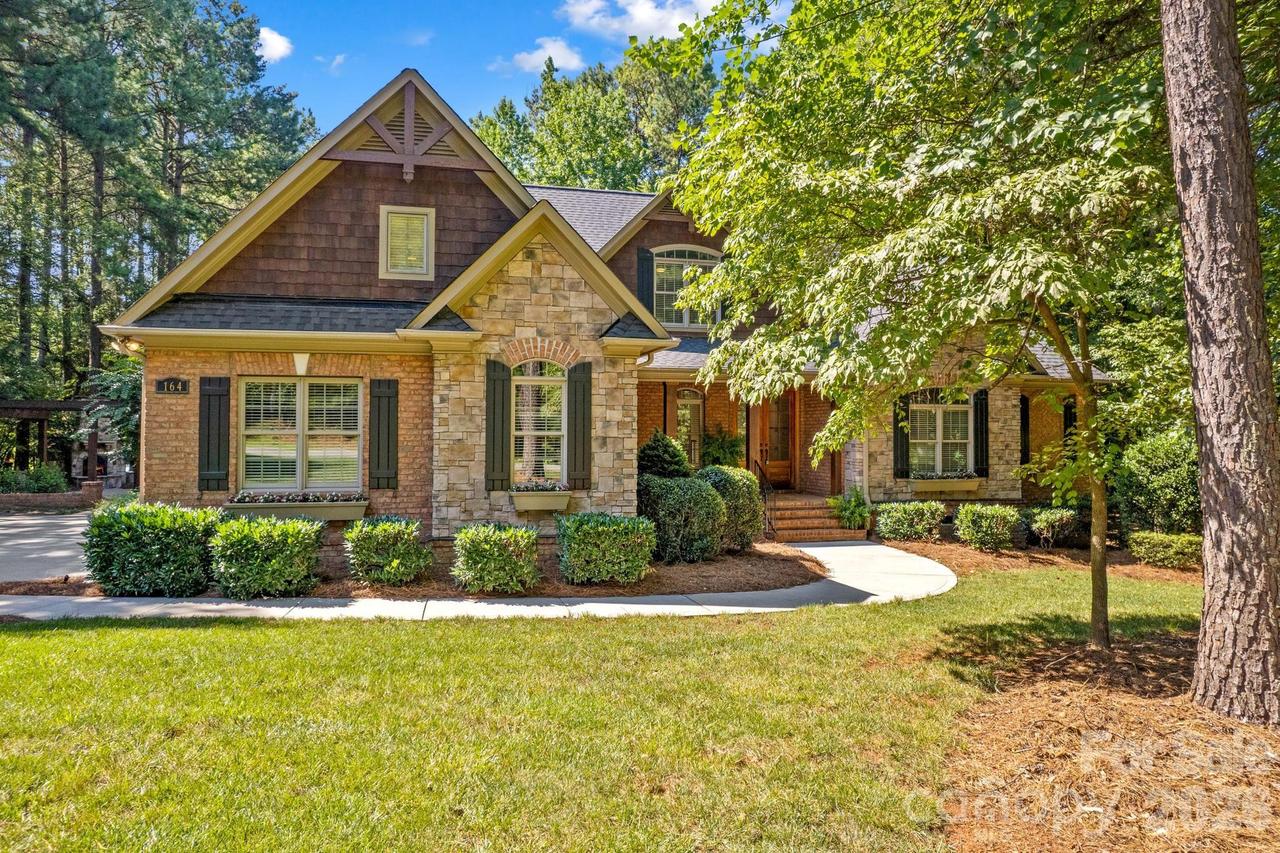 164 Bayberry Creek Cir., Mooresville, NC 28117