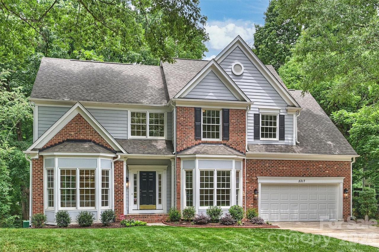 5317 Fairvista Dr., Charlotte, NC 28269