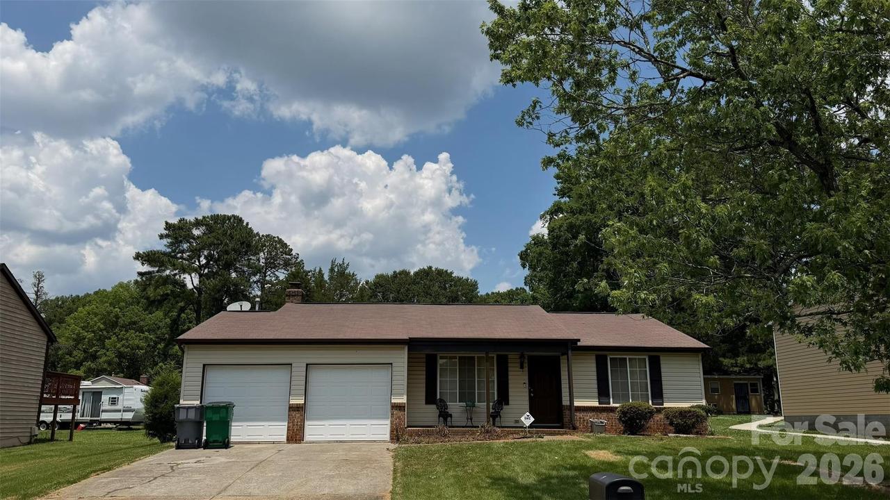 3216 Berrybush Ct., Charlotte, NC 28269
