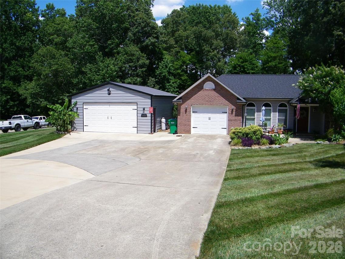 609 Redah Ave., Locust, NC 28097