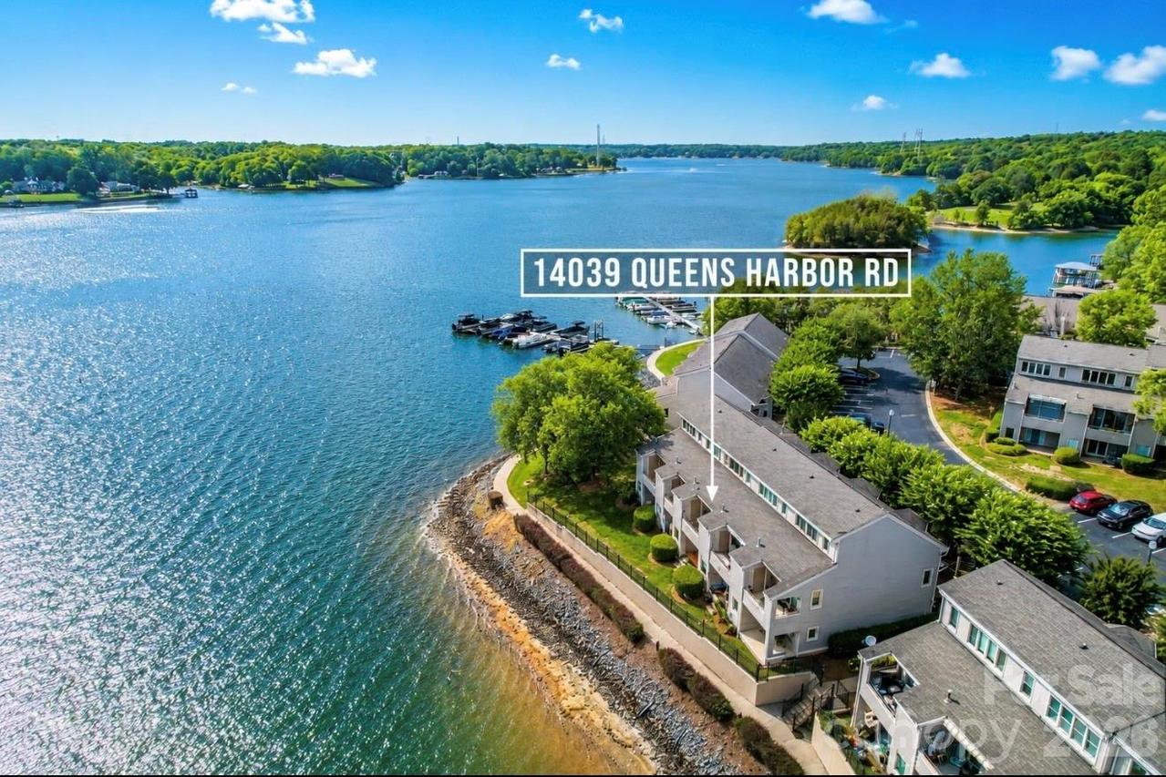 14039 Queens Harbor Rd., Charlotte, NC 28278