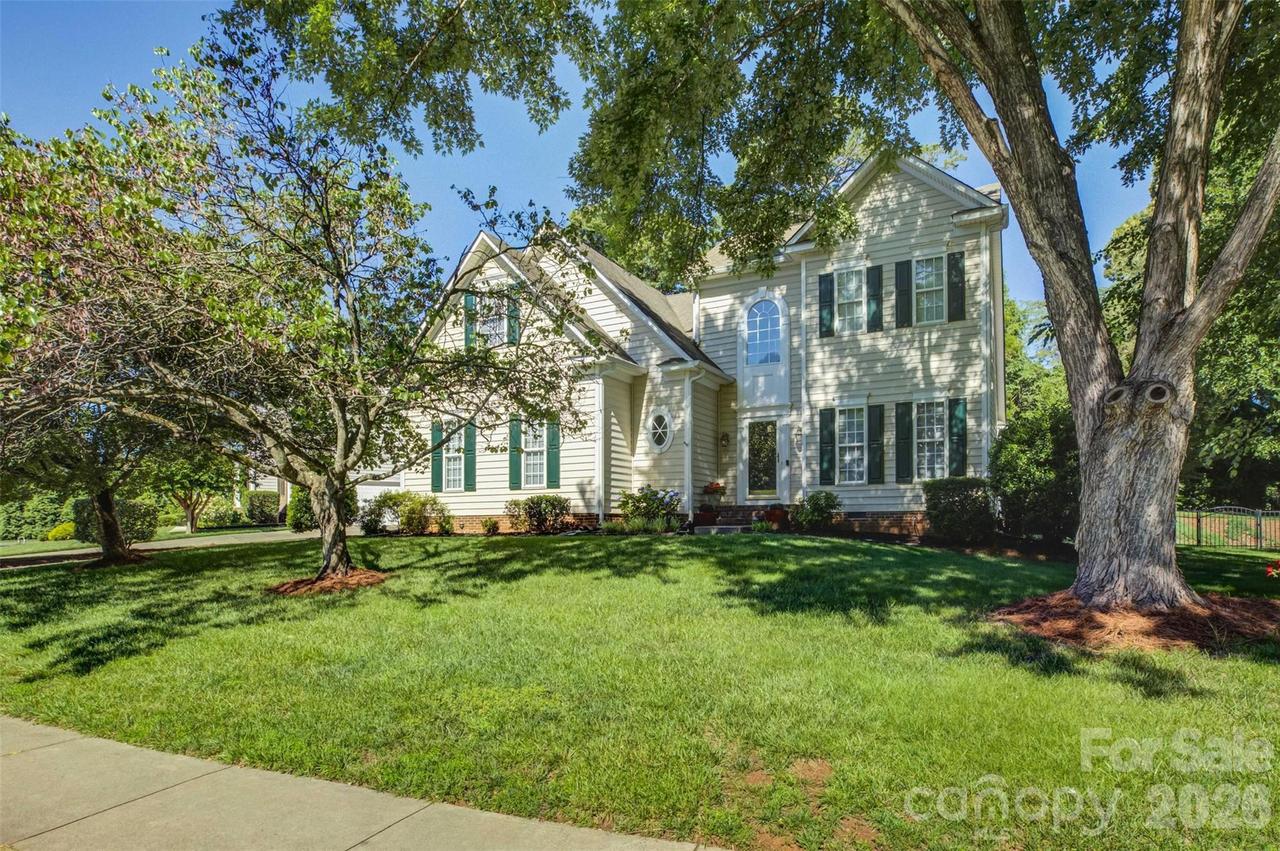 11611 Knightsdale Dr., Charlotte, NC 28277