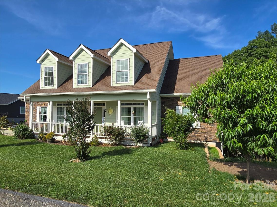 37 Justice Dr., Leicester, NC 28748
