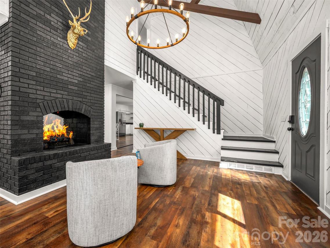 3276 Howard Gap Rd., Hendersonville, NC 28792