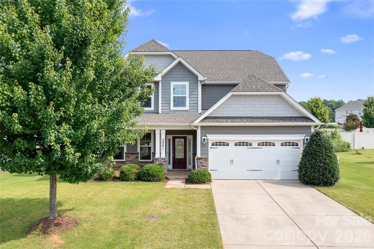 3501 Delaware Dr., Denver, NC 28037
