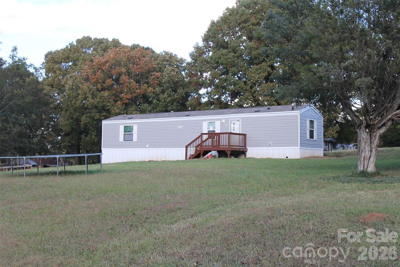 2327 Rufus Ratchford Rd., Gastonia, NC 28056