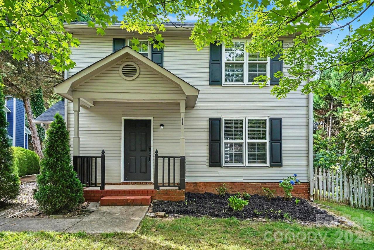 8904 Brown Oak Ct., Charlotte, NC 28227
