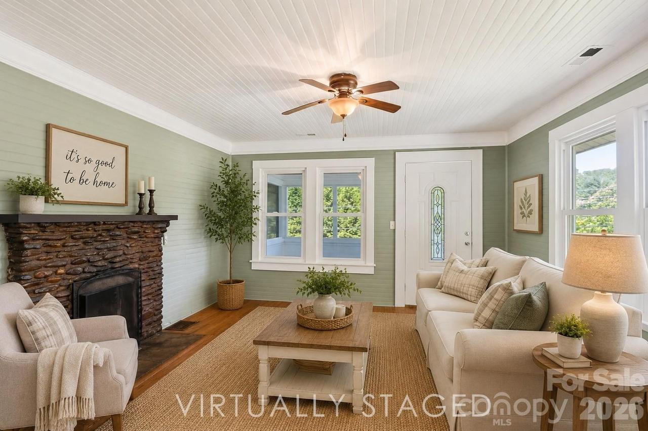 441 Main St., Clyde, NC 28721