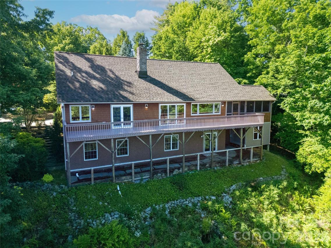 157 Kawani Ln., Brevard, NC 28712