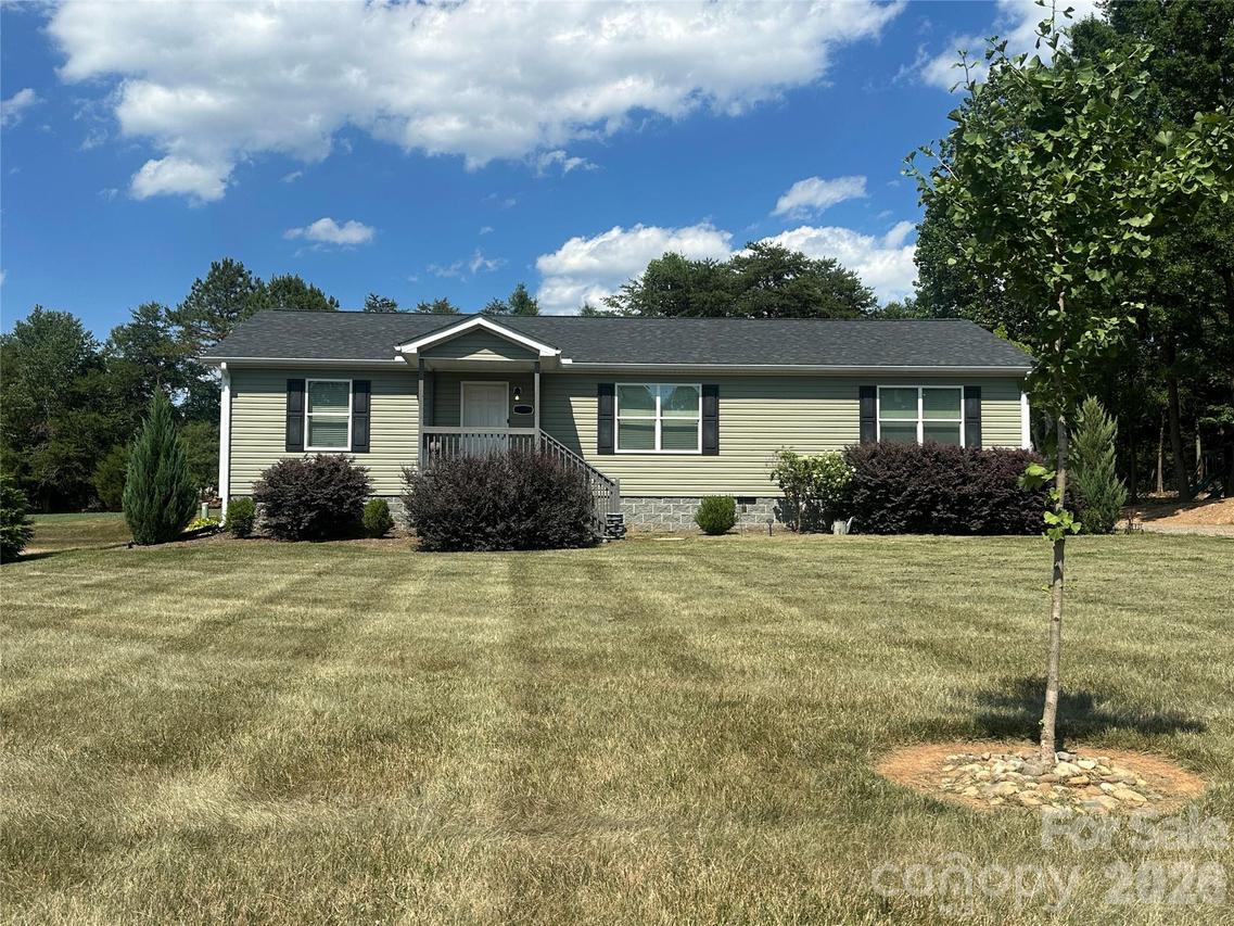330 W Memorial Hwy., Harmony, NC 28634