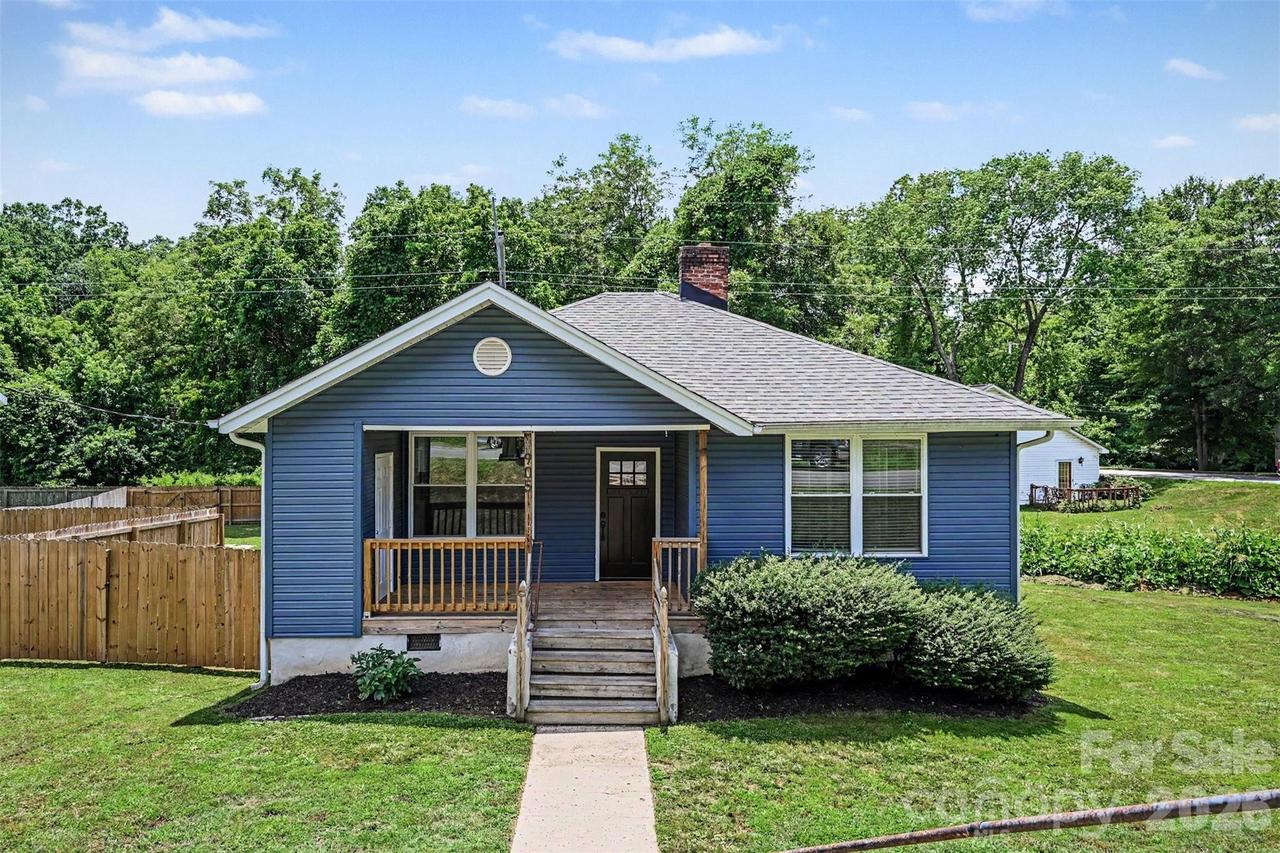 905 W 6th Avenue B None, Gastonia, NC 28052