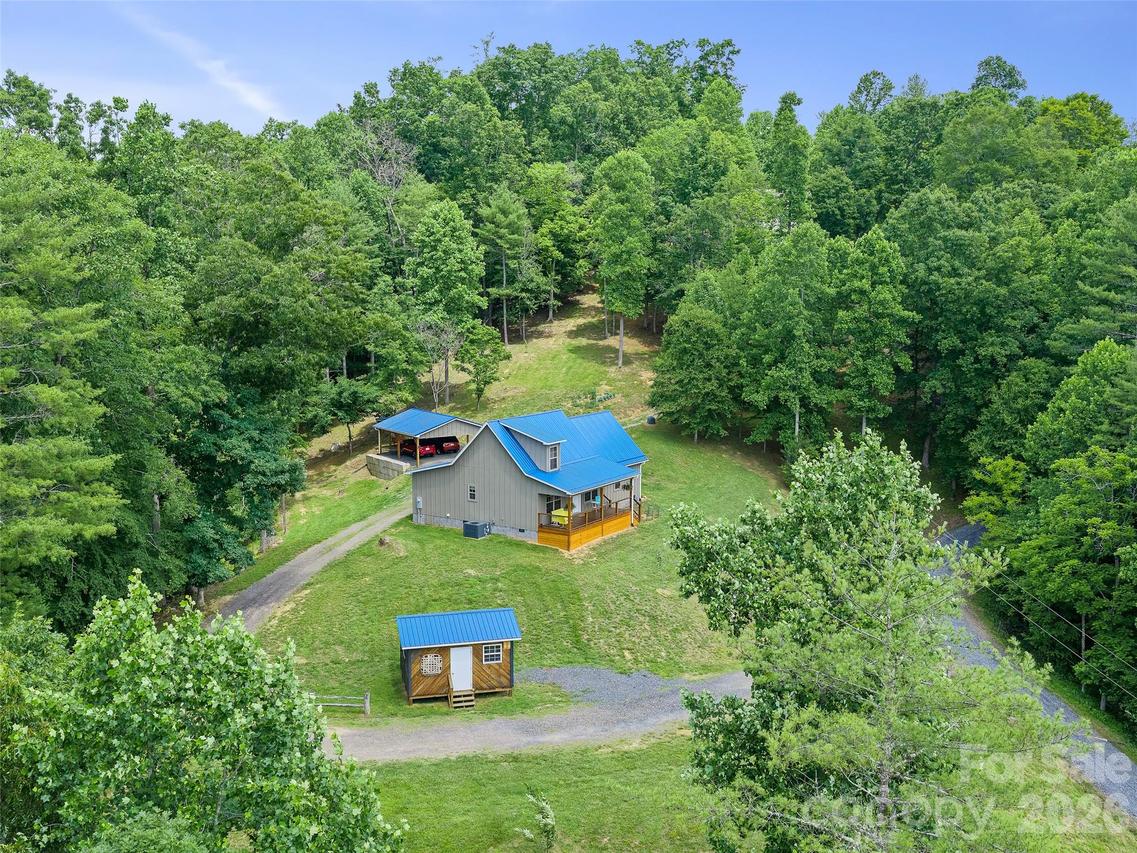 109 Tall Timber Ln., Green Mountain, NC 28740