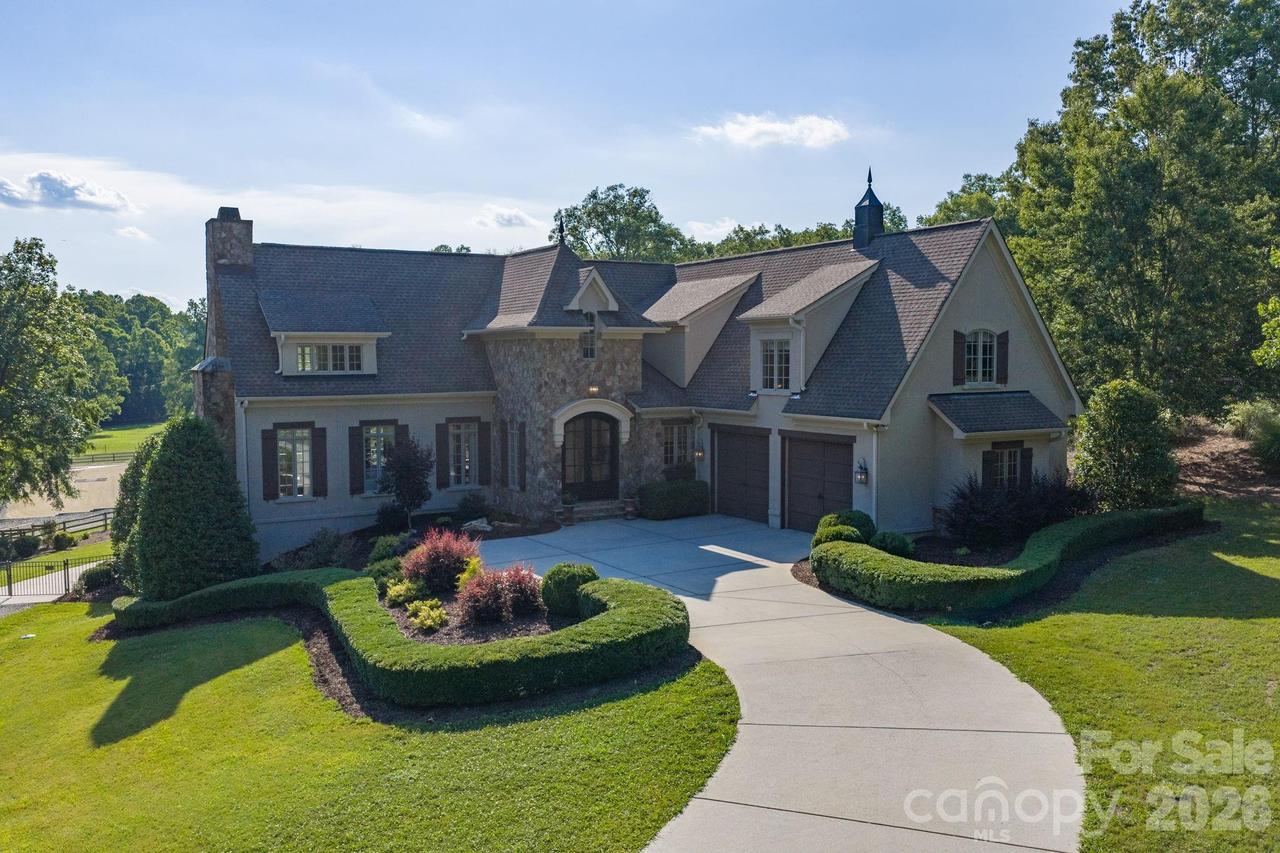 8528 Waxhaw Creek Rd., Waxhaw, NC 28173