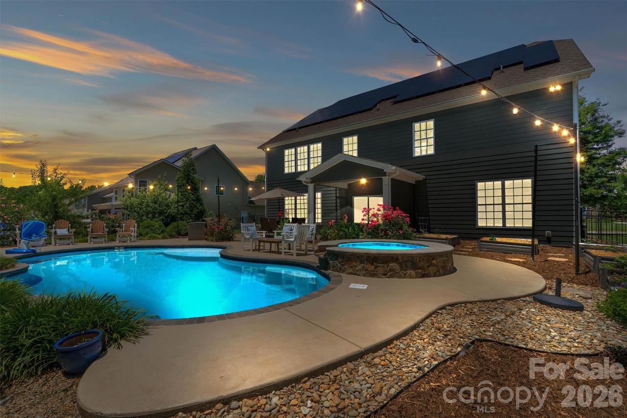 7658 Lazy Hollow Ln., Denver, NC 28037
