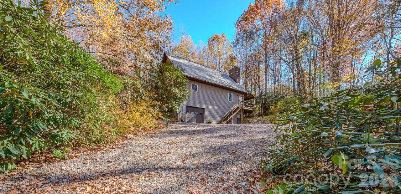 410 Avena Rd., Black Mountain, NC 28711