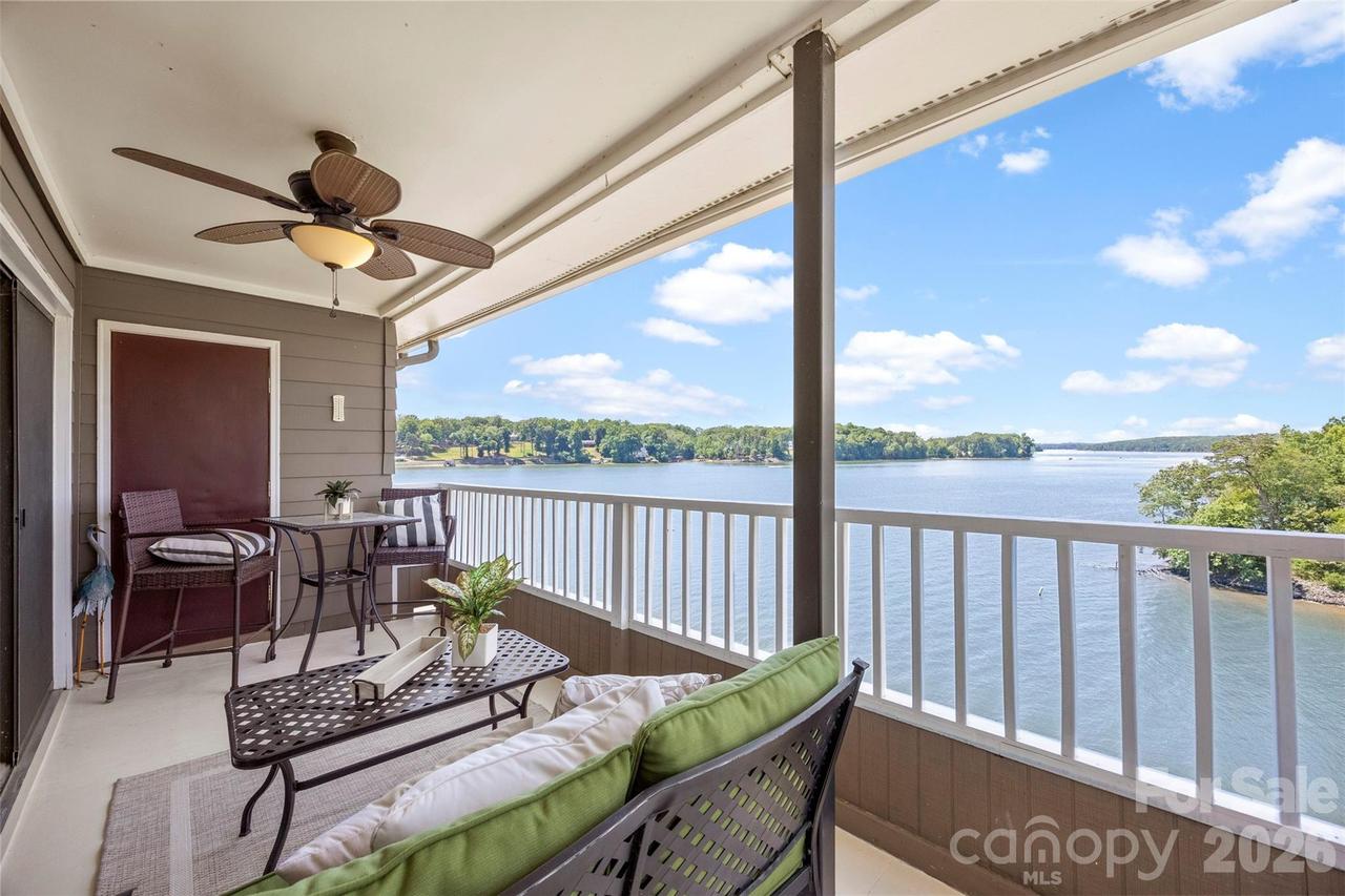9808 Emerald Point Dr. #10, Charlotte, NC 28278