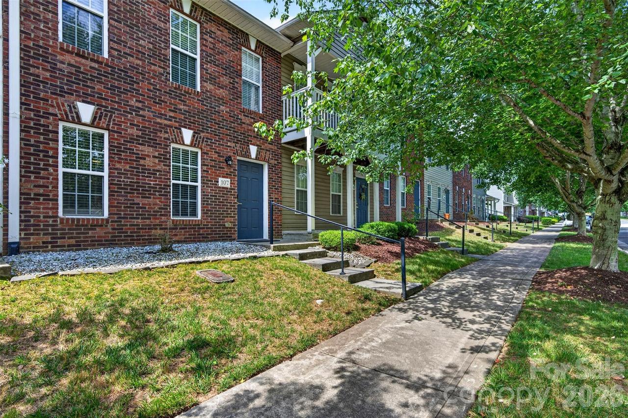 140 Locomotive Ln. #107, Mooresville, NC 28115