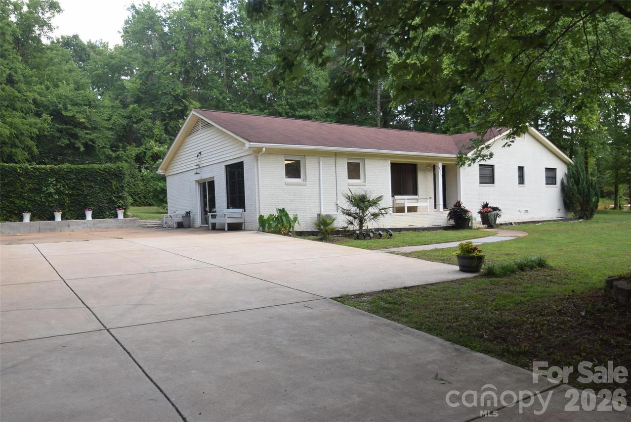 8202 Lawyers Rd., Mint Hill, NC 28227