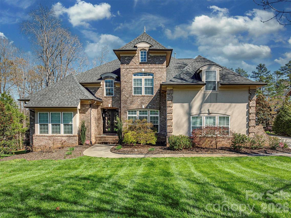 7209 Yellowhorn Tr., Waxhaw, NC 28173