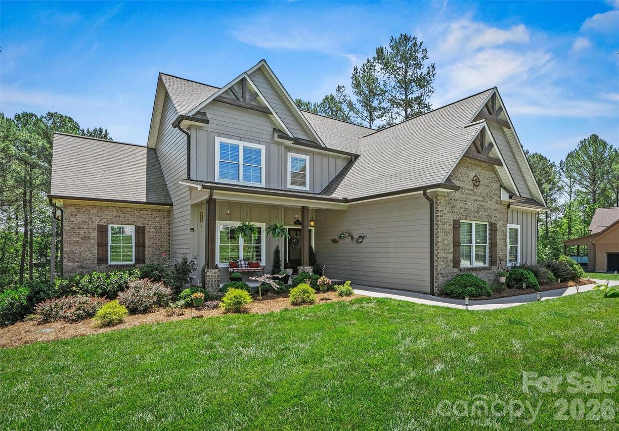 4975 Harbor View Dr., Granite Falls, NC 28630