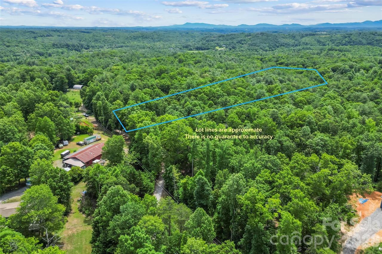 2040 Hampson Rd., Morganton, NC 28655