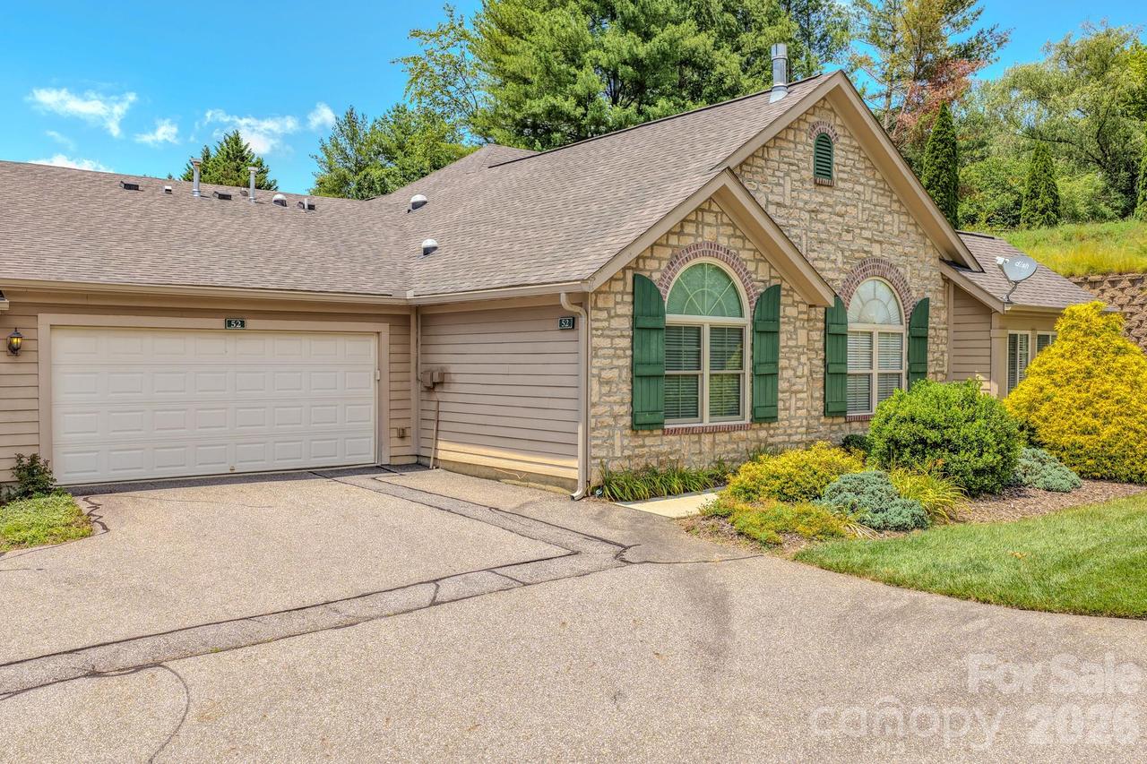 52 Mountain Meadow Cir., Weaverville, NC 28787