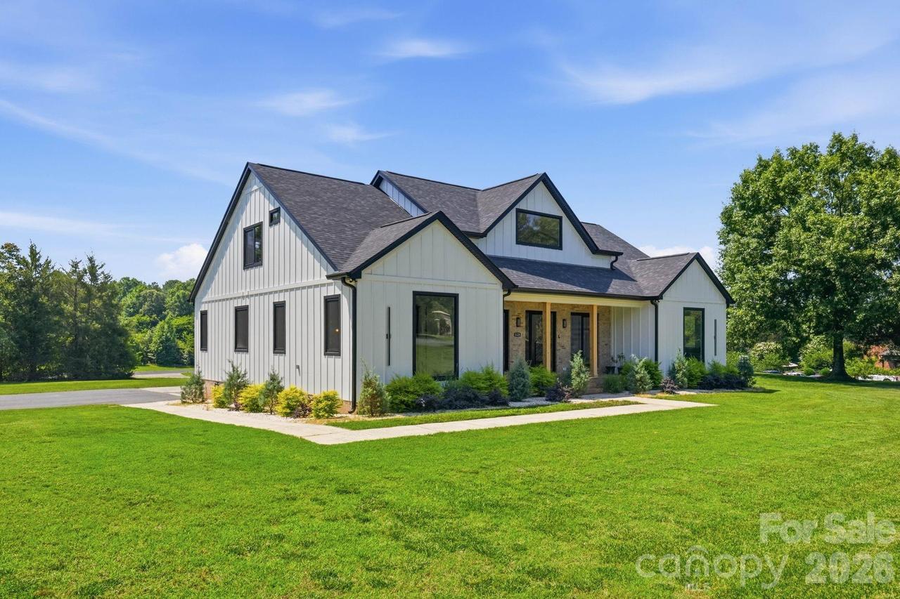 1120 Baron Rd., Waxhaw, NC 28173