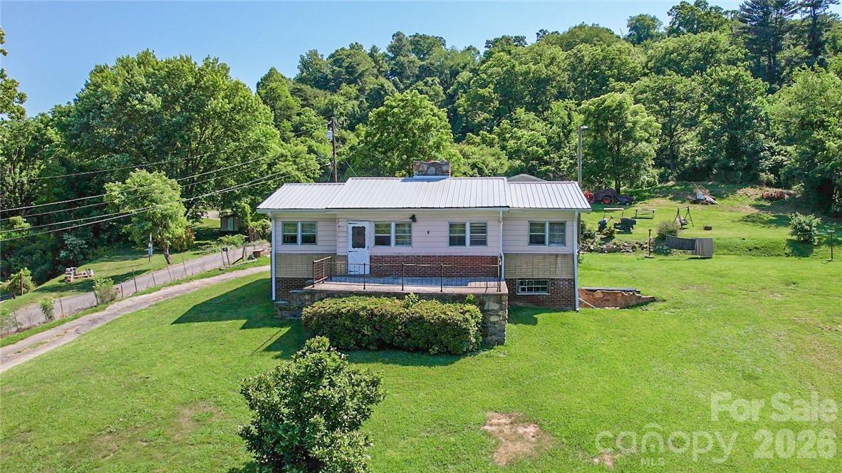 415 Weaverville Rd., Asheville, NC 28804