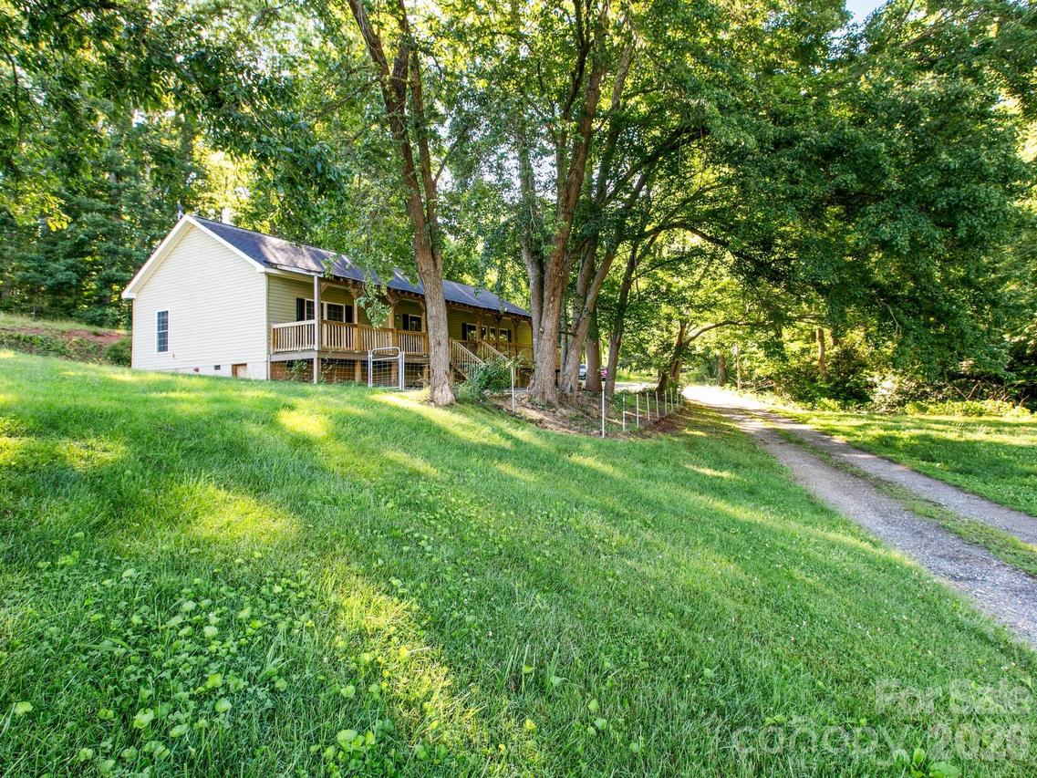 35 Cedar Farm Rd., Asheville, NC 28803