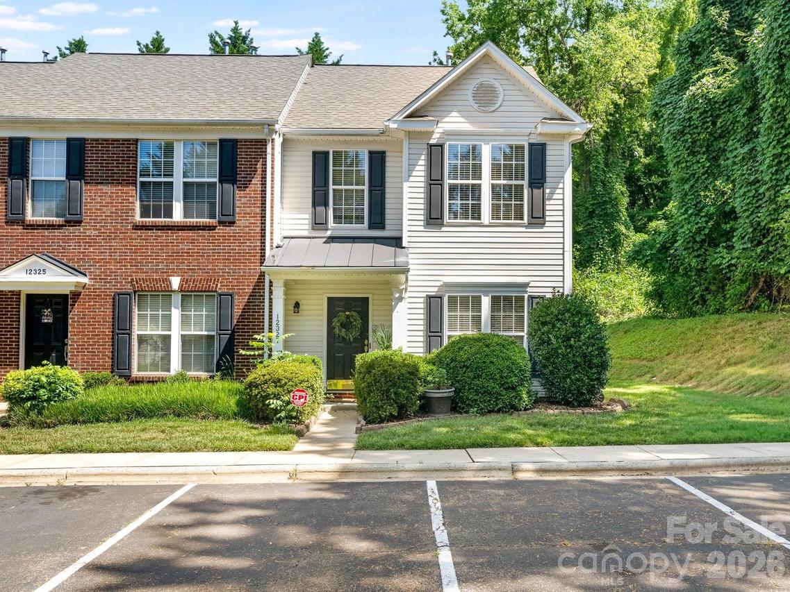 12327 Jessica Pl., Charlotte, NC 28269