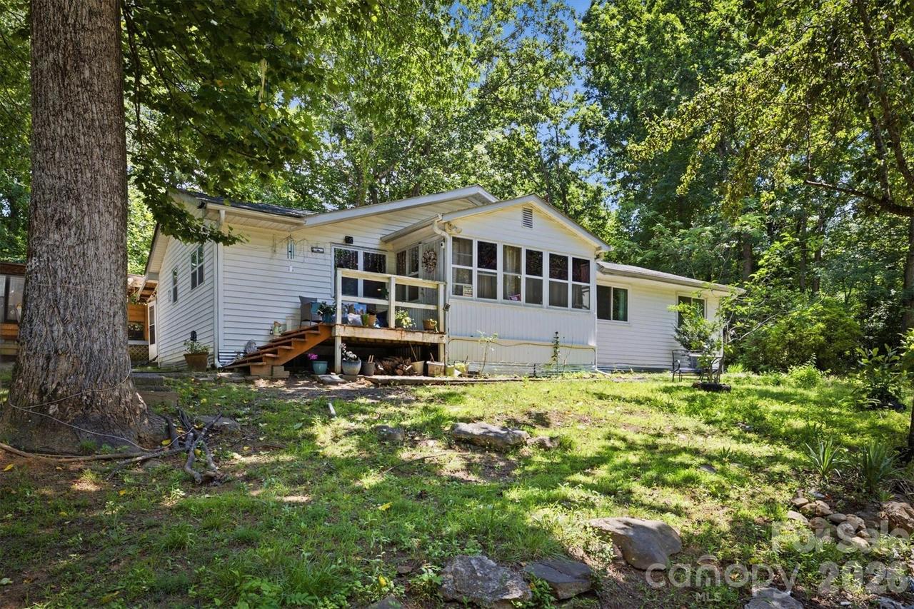 3153 Faith Temple Church Rd., Morganton, NC 28655