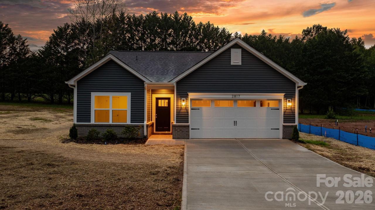 2817 17th Street Ct., Hickory, NC 28601