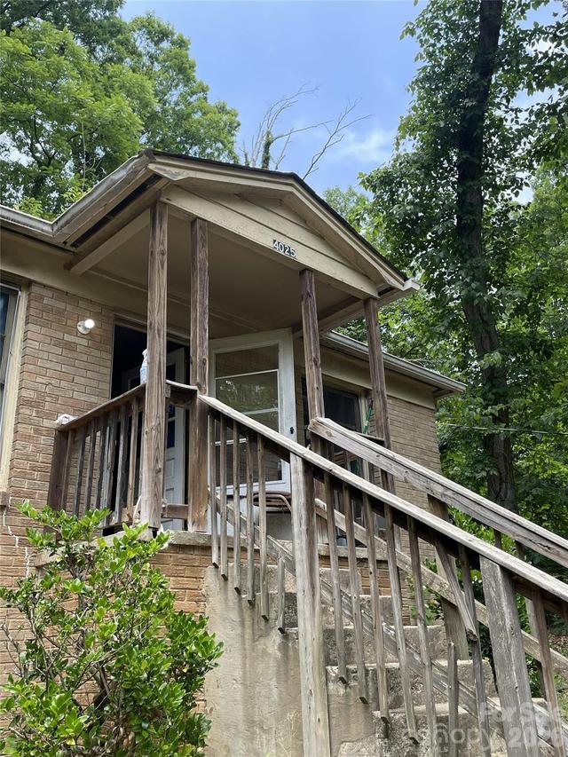 4025 Plato Cir., Charlotte, NC 28208