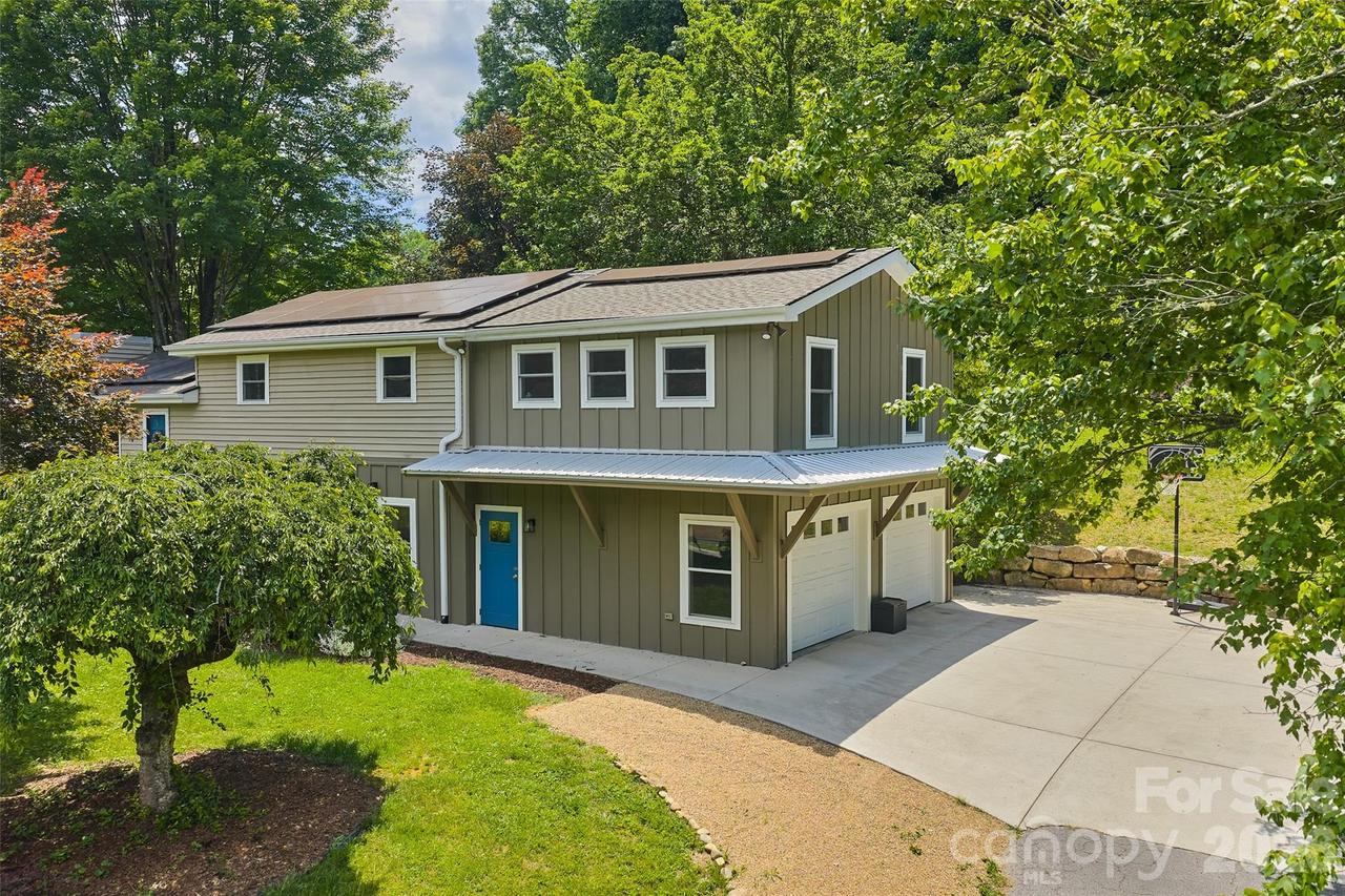 1574 Cashiers Valley Rd., Brevard, NC 28712