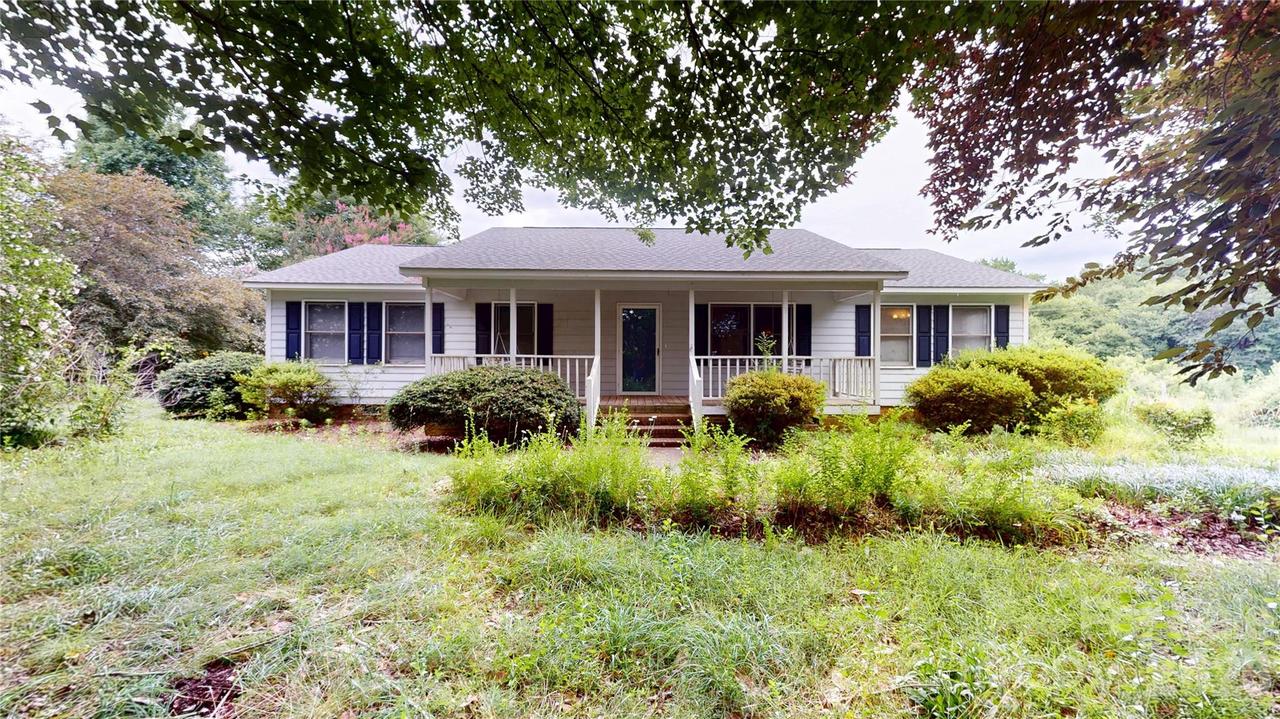 3033 Grassy Ln., Monroe, NC 28110