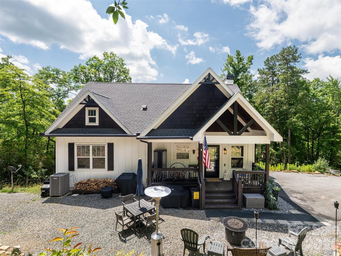 78 Boyd View Ln., Mills River, NC 28759
