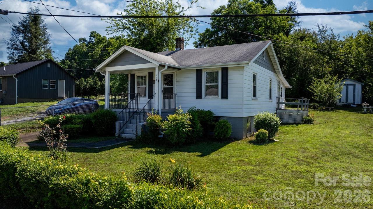 115 Brackett St., Morganton, NC 28655