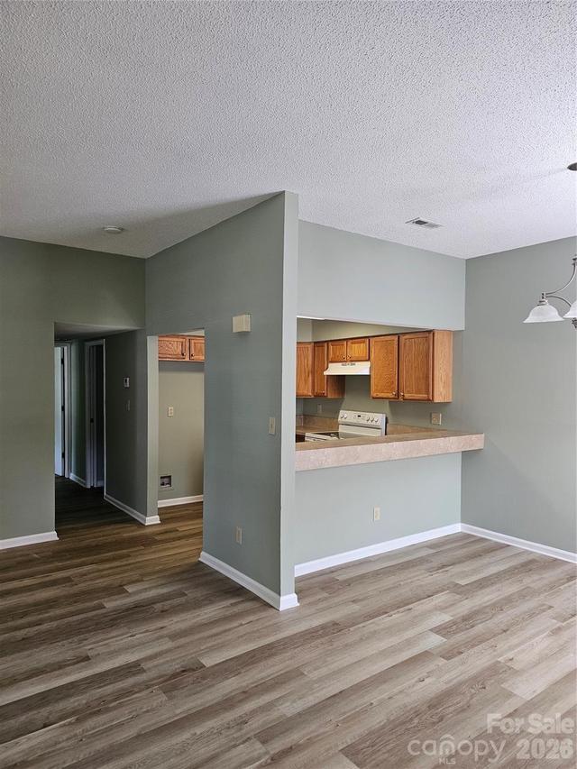 1831 J Julian Ln., Charlotte, NC 28208