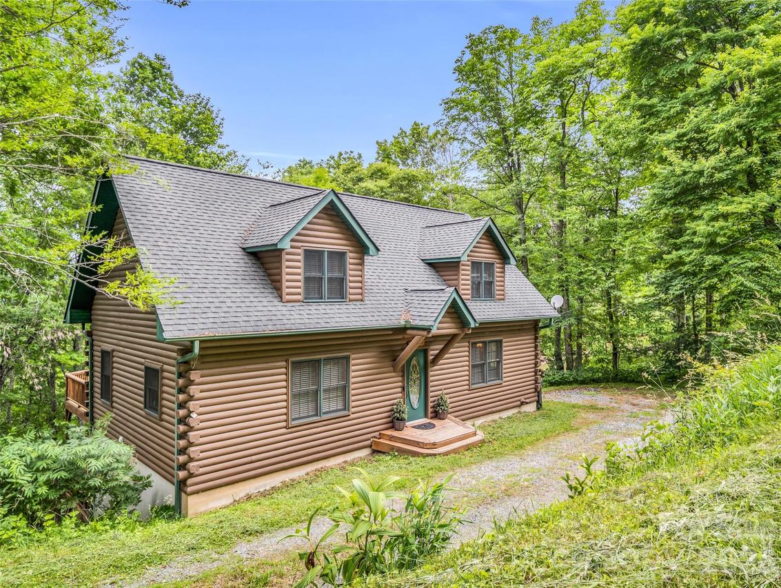 145 Lucas Ln., Mars Hill, NC 28754