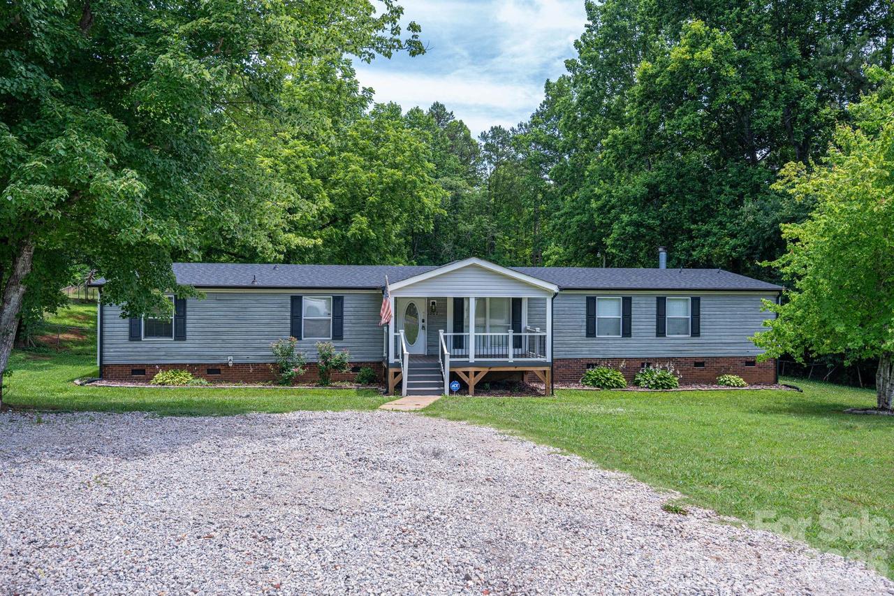 1002 Kiser Rd., Bessemer City, NC 28016