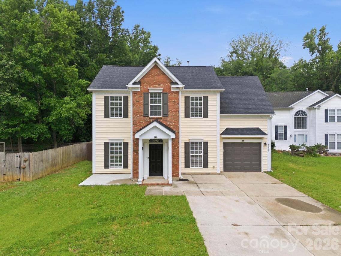 5423 Starflower Dr., Charlotte, NC 28215