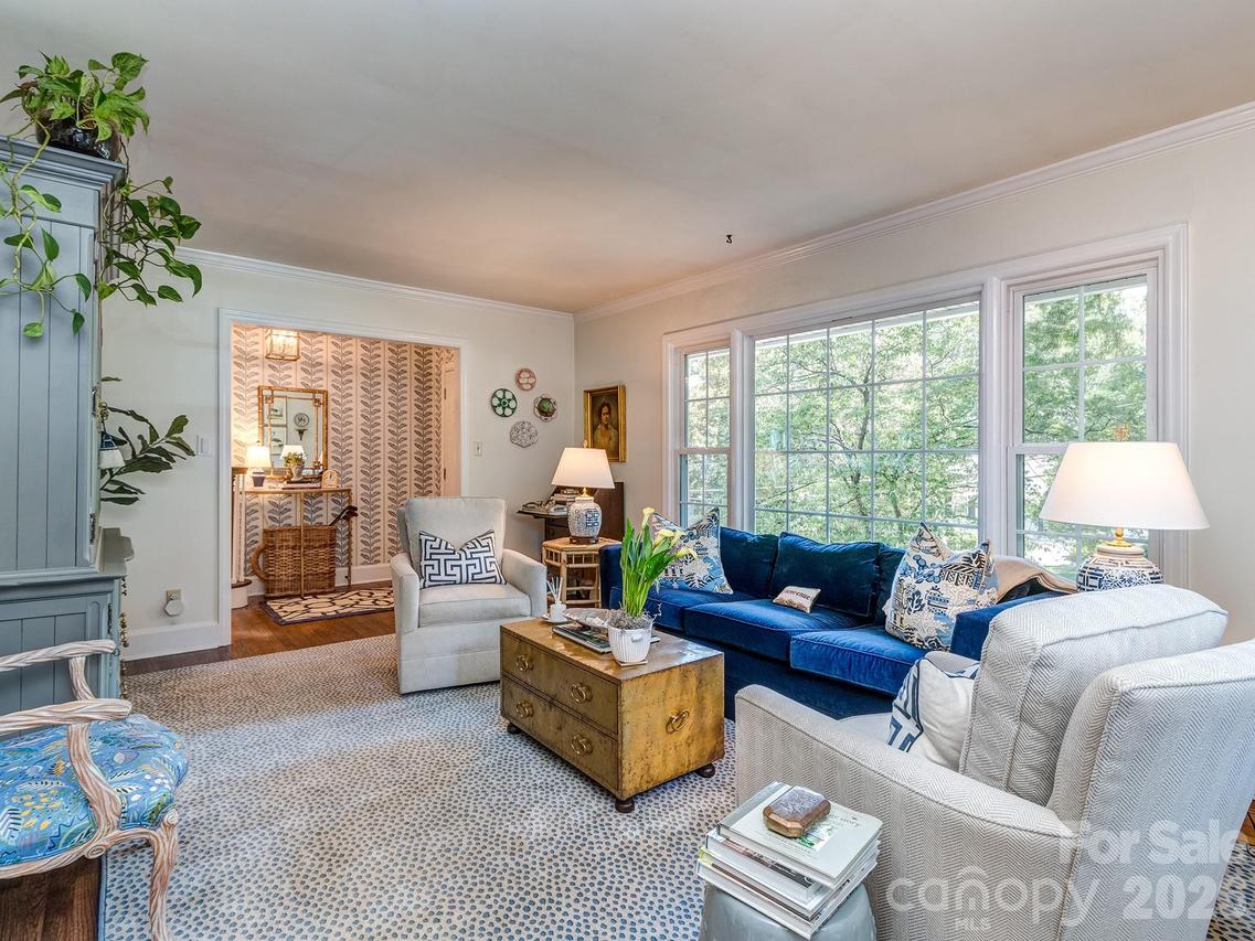 6817 Ronda Ave., Charlotte, NC 28211