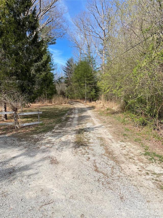 221 Old Sunset Hill Rd., Hendersonville, NC 28792