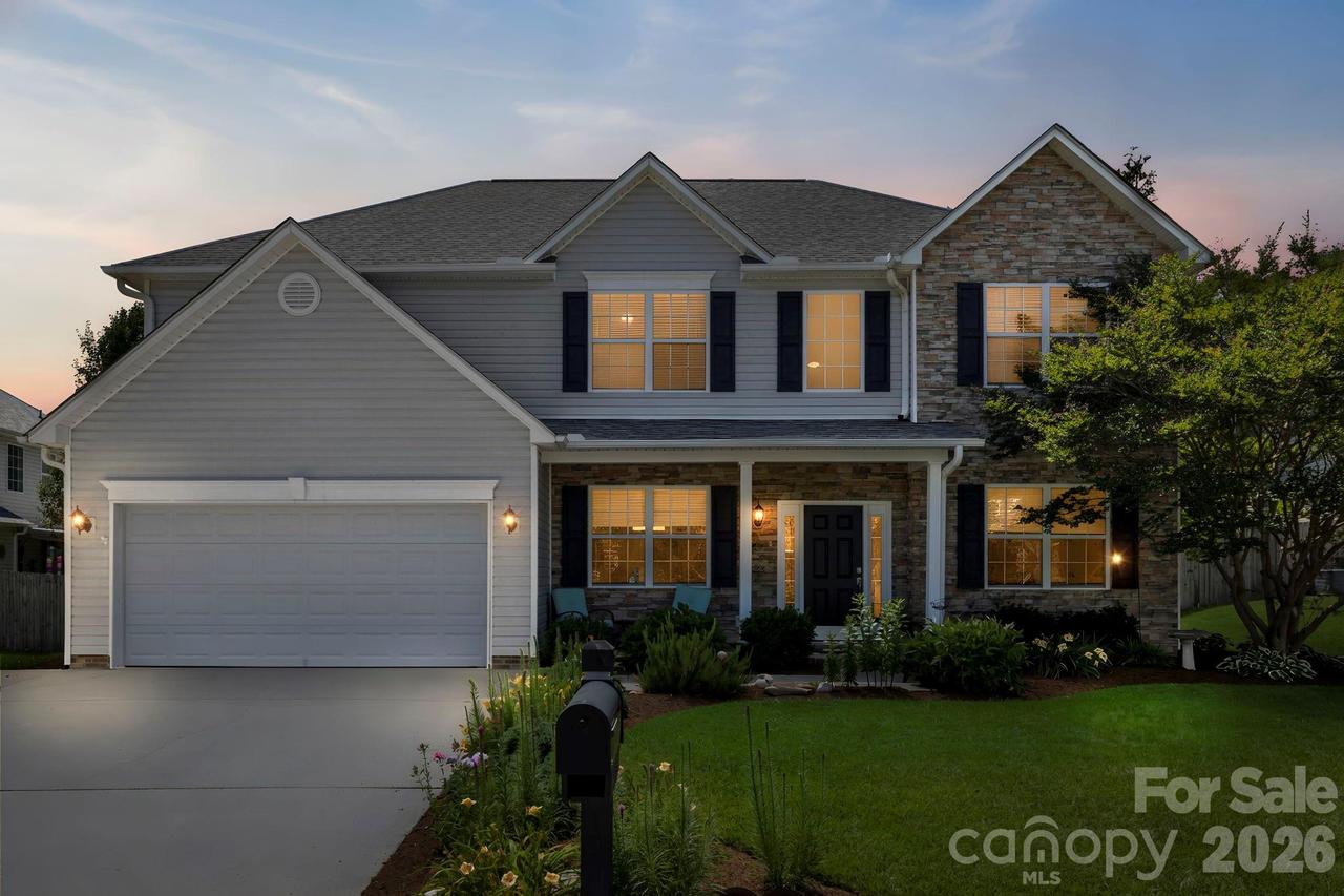 266 Wildbriar Rd., Fletcher, NC 28732